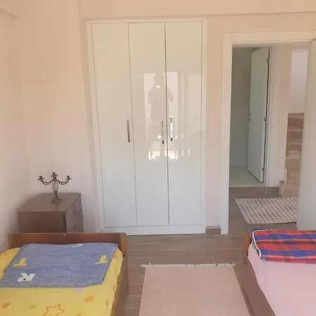 Her Kattan Panaromik Deniz Manzarali,dogayla Ic-ice,ates Cukuru Ile Hos Bir Bahce Villa *