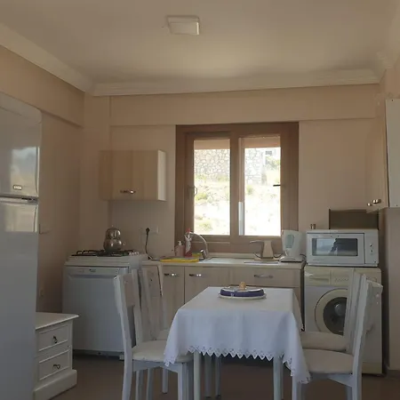 Her Kattan Panaromik Deniz Manzarali,dogayla Ic-ice,ates Cukuru Ile Hos Bir Bahce Villa *